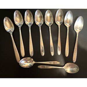 10 Spoon lot of 8 Tablespoons & 2 Sugar Spoons Oneida Grosvenor  1921 Pattern